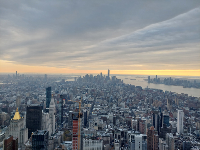 A view of Manhattan from the 86th floor of the Empire State Building